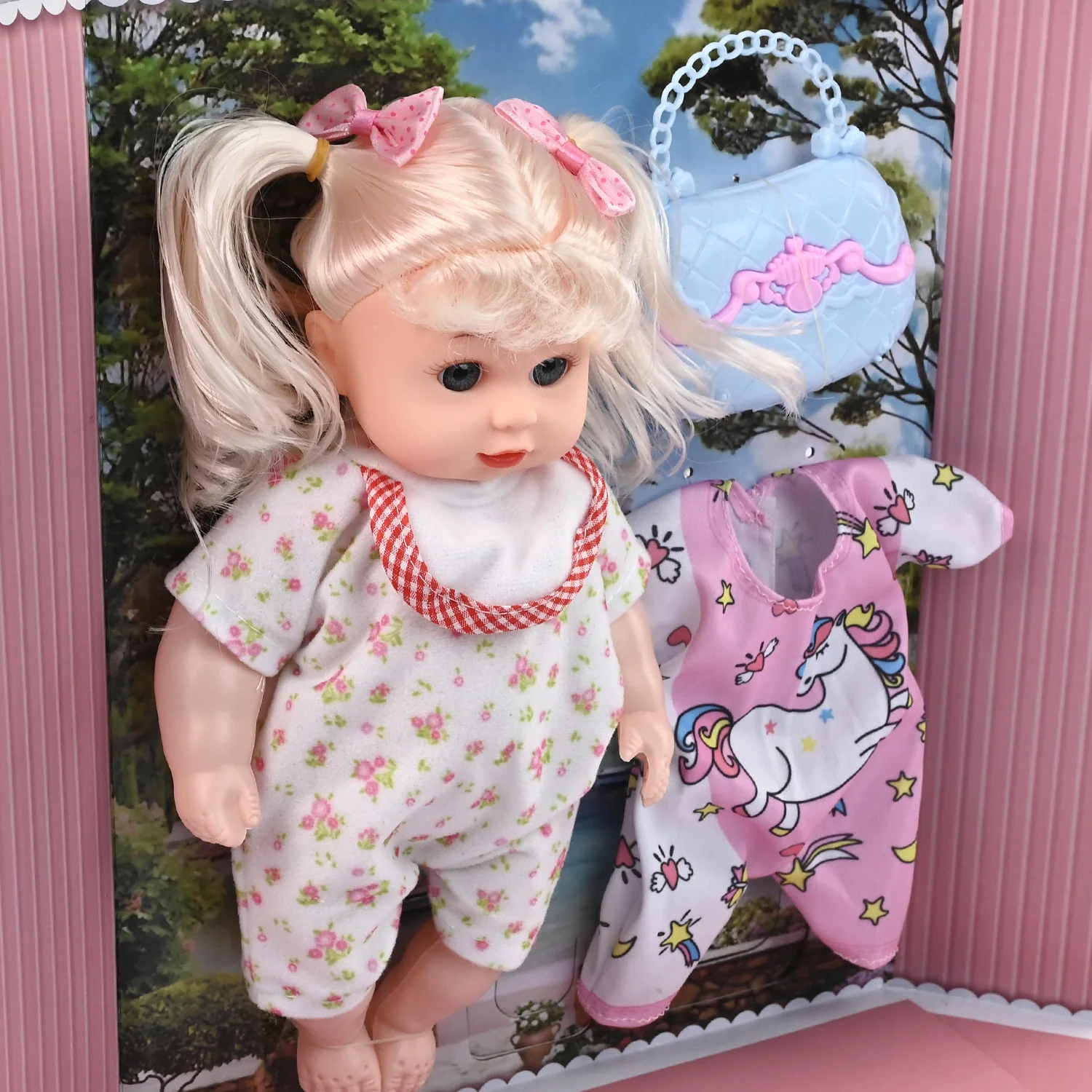 Cute Doll Set with Playful Accessories - Image 3