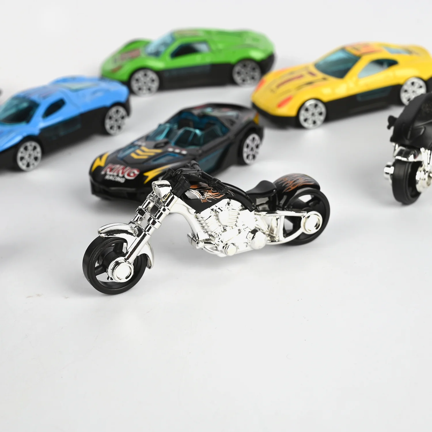 Mini Die-Cast Toy Vehicle Gift Set - Image 4
