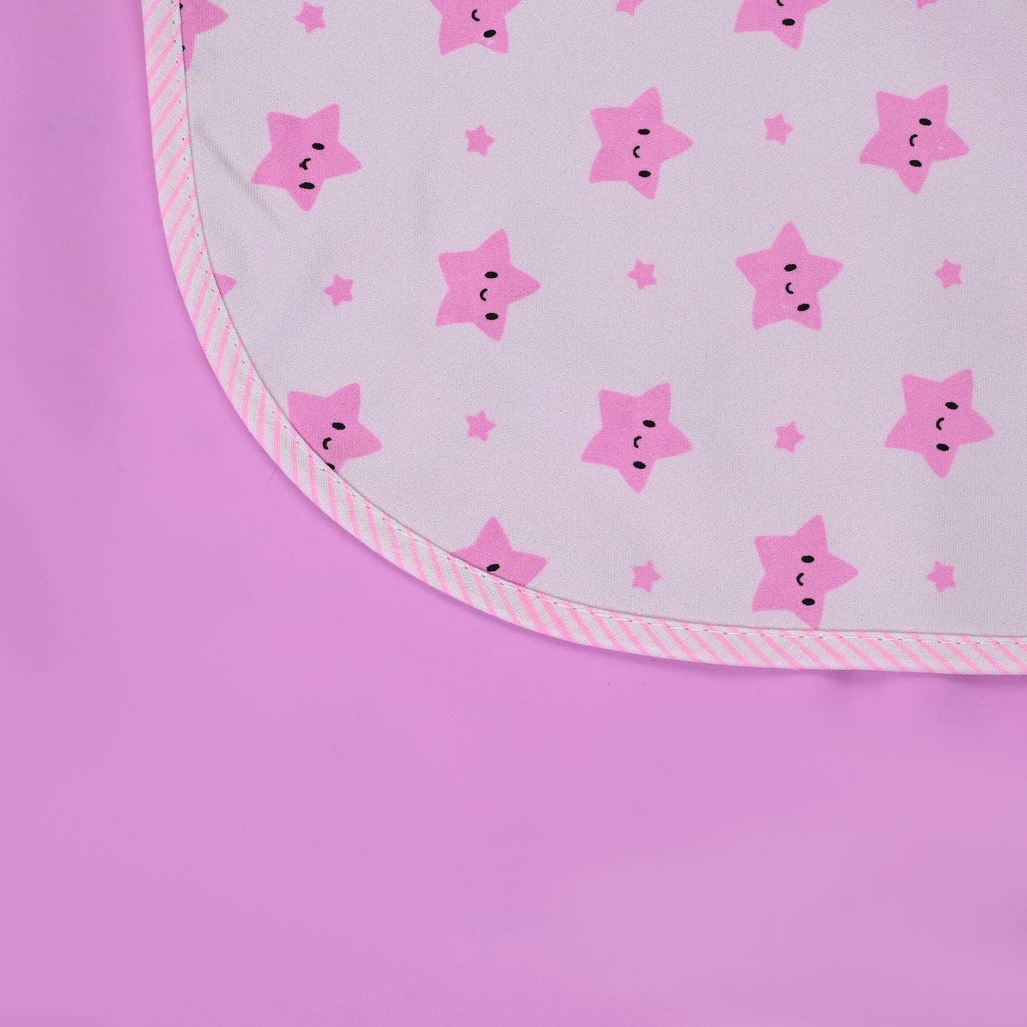 Baby Waterproof Changing Mat 48x68 - Image 2