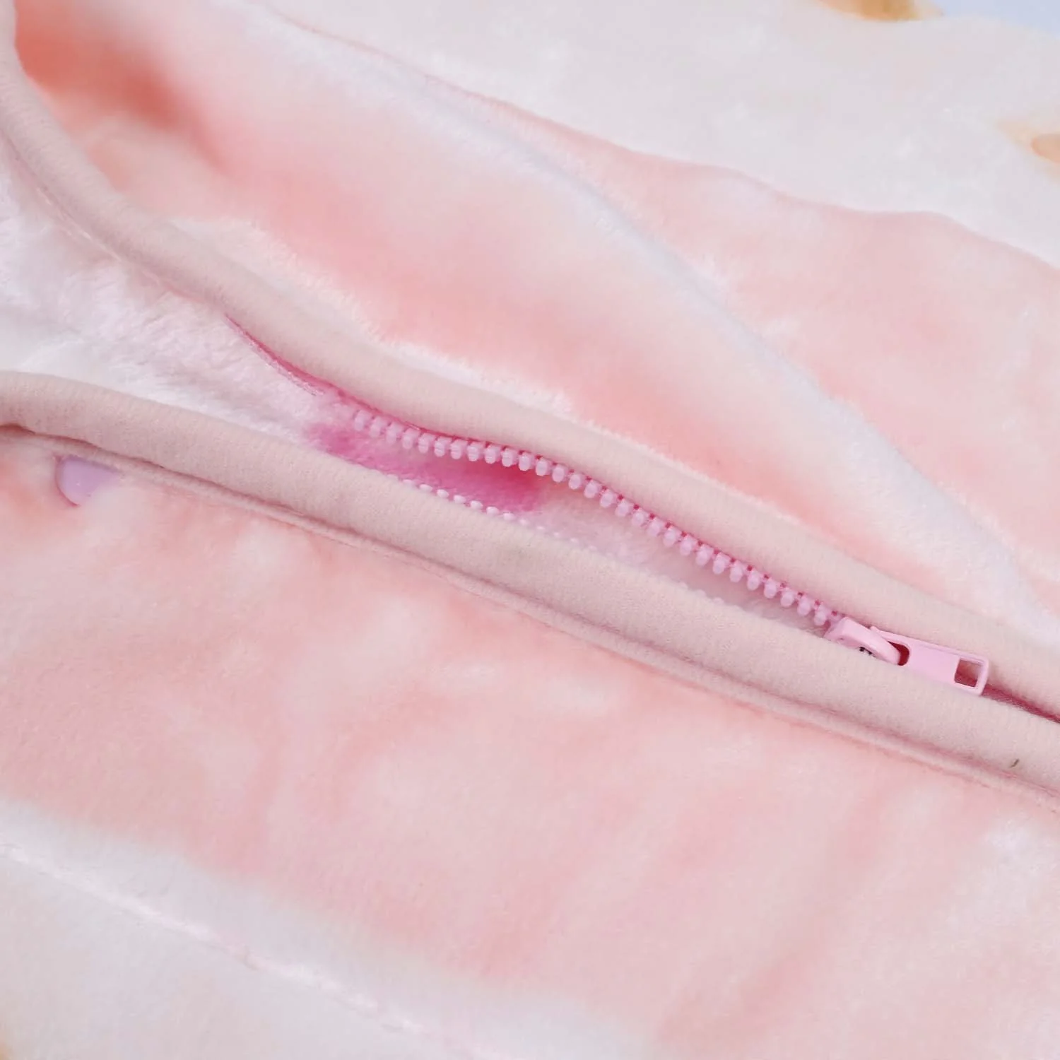 Baby Mora Mink Zipper Plush Blanket - Image 4
