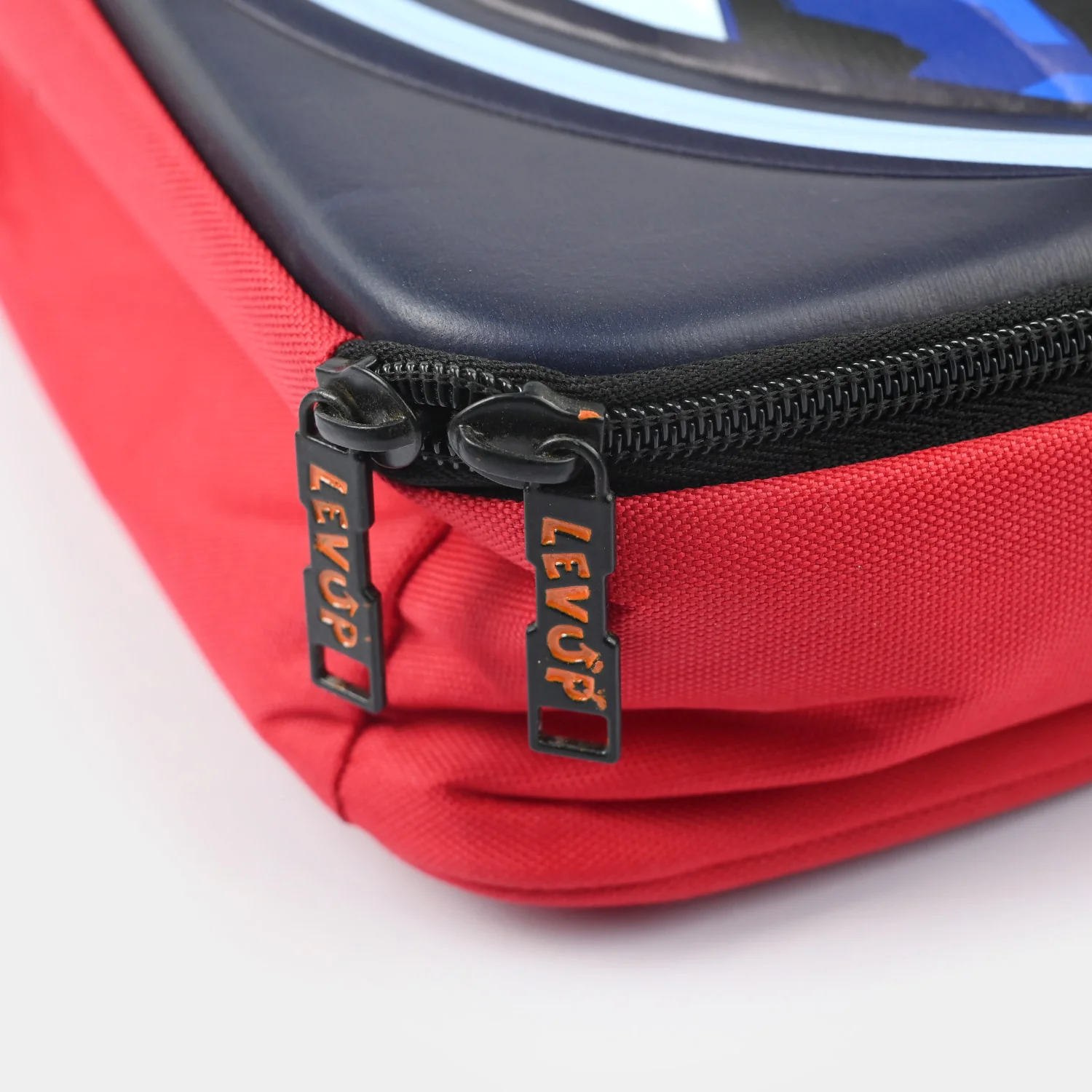 Levup Embossed Lunch Bag - Image 7