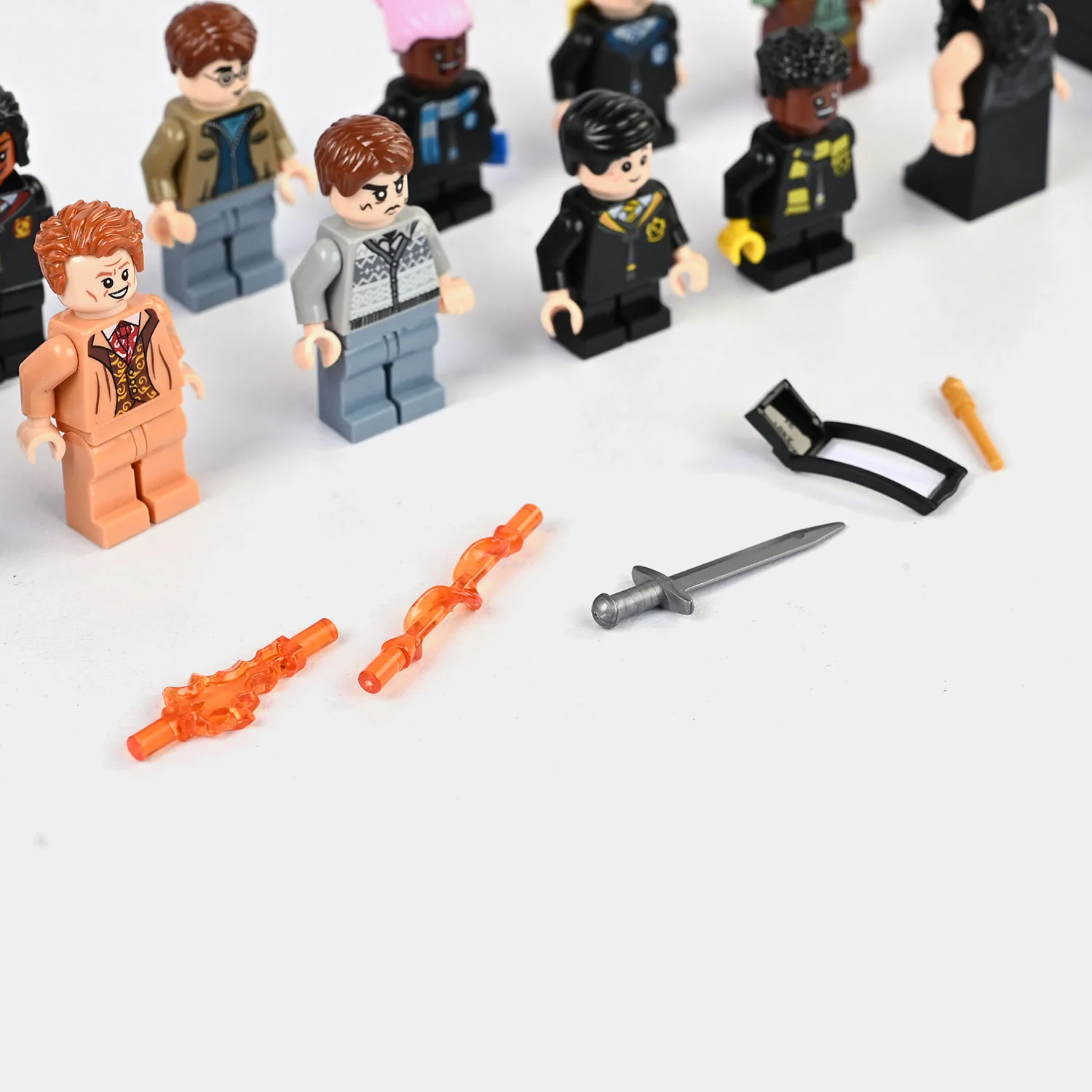 Character Minifigure Set - Image 4