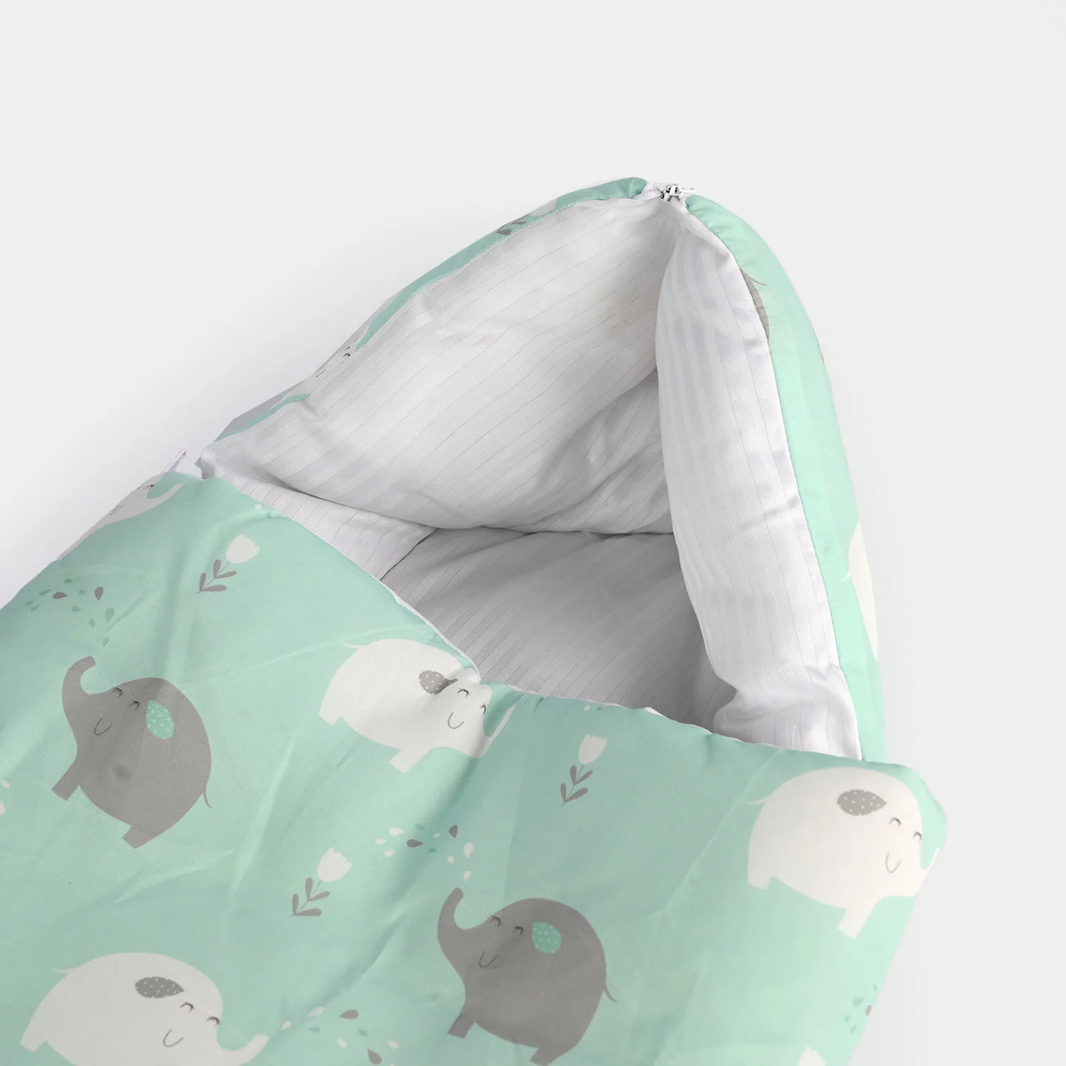 Baby Carry Nest With Pillow - Image 2