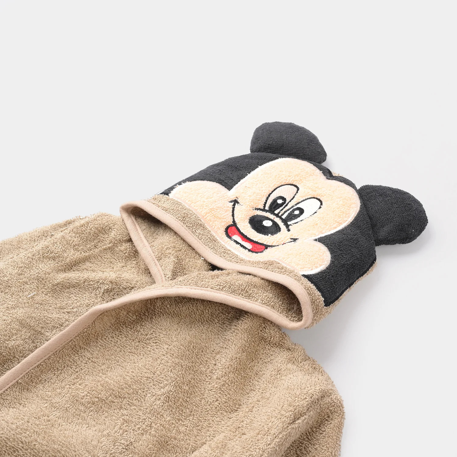 CHARACTER HOODED BATH GOWN Y902-BROWN MICKEY - Image 2