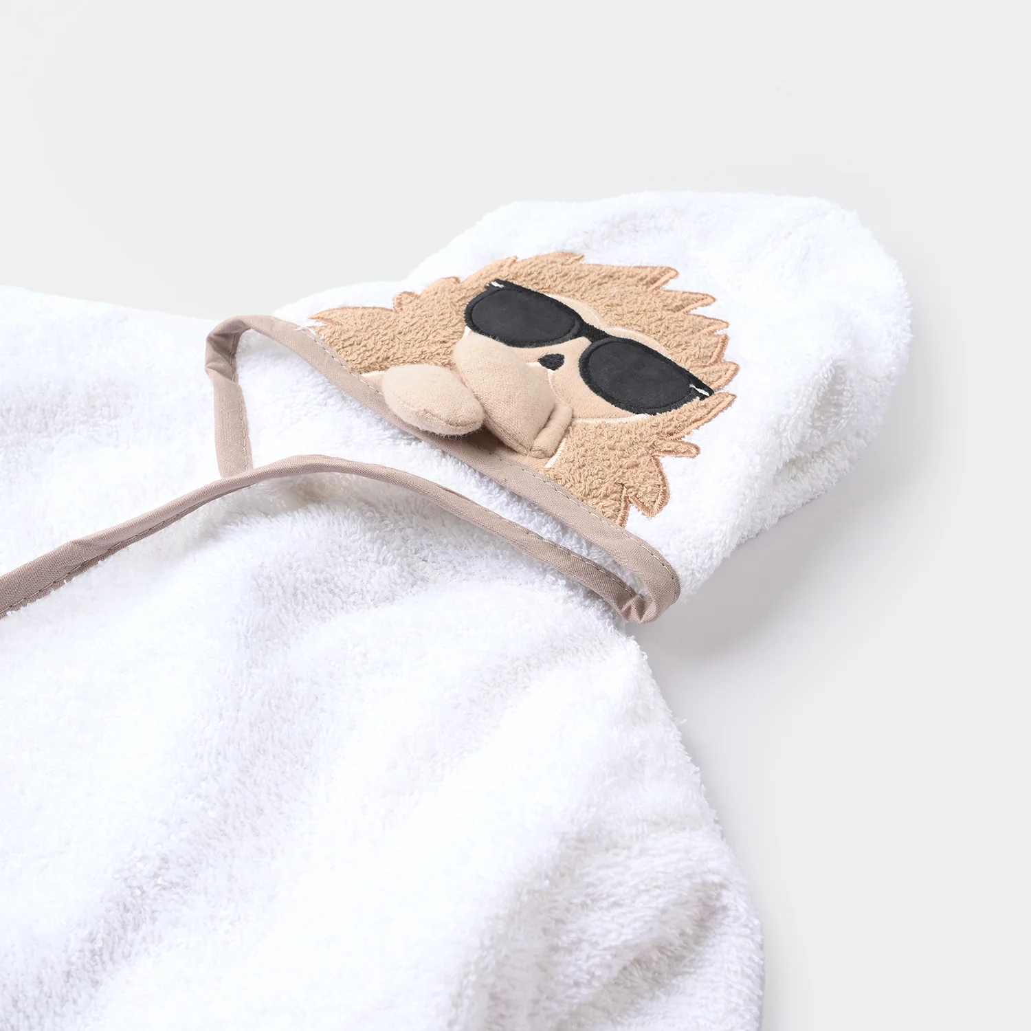 CHARACTER HOODED BATH GOWN Y902-WHITE MONKEY - Image 2