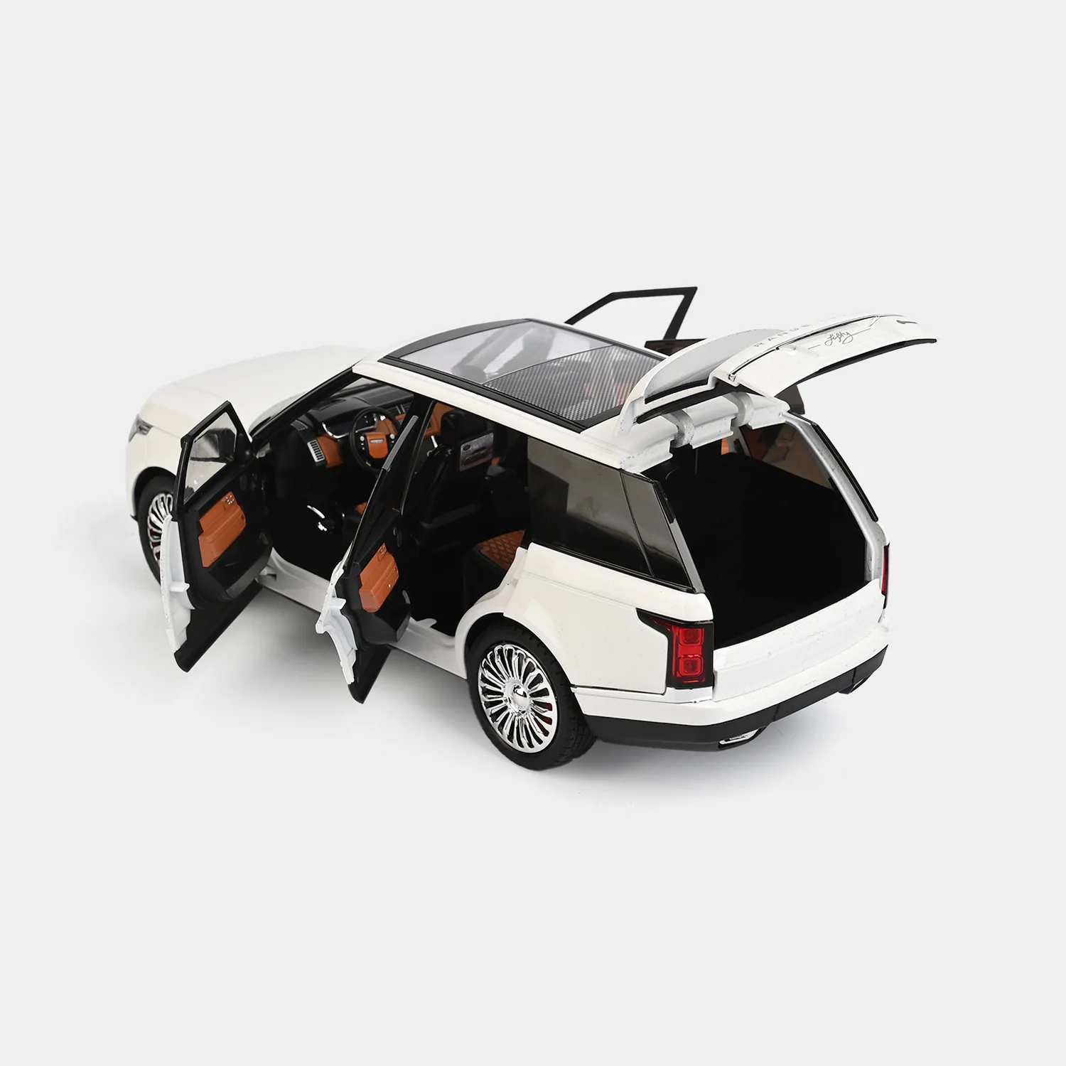 Simulation Sound and Light Die-Cast Model Car - Image 7