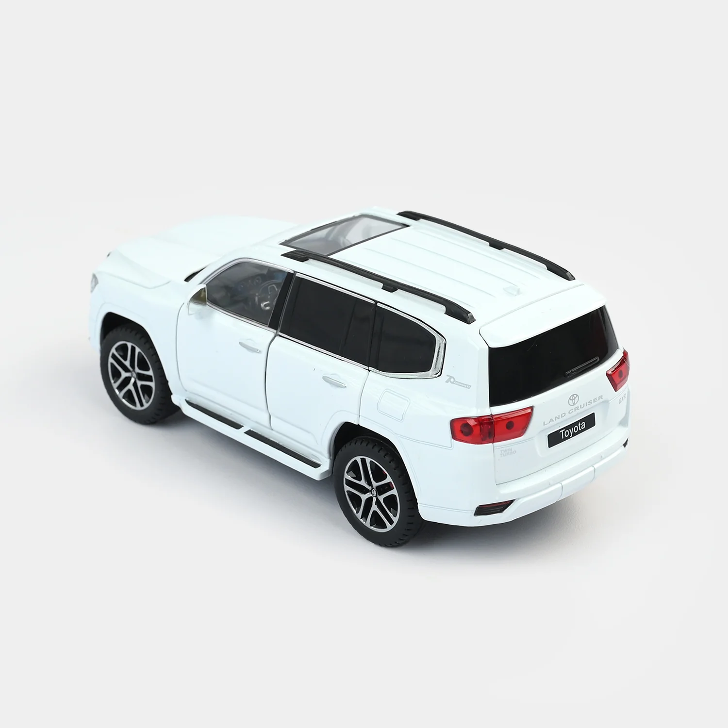 Die-Cast Model Car For Kids - Image 7