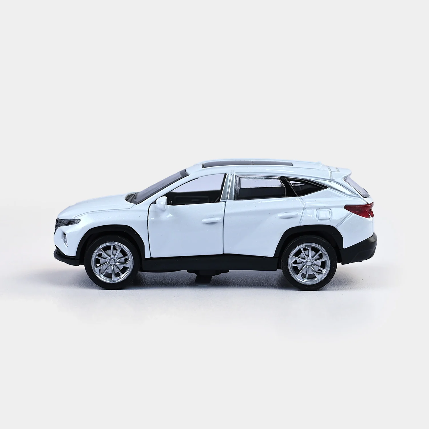 Die-Cast Model Car with Light & Sound for Kids - Image 3