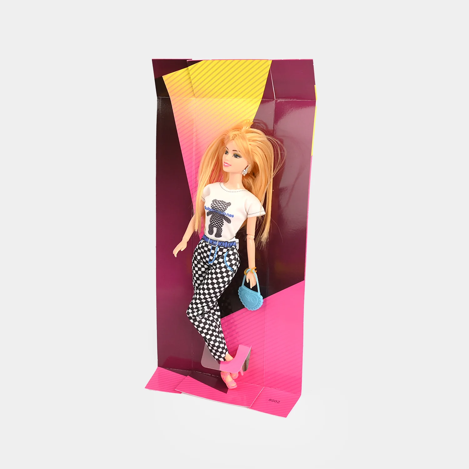 Fashion Girl Doll – Trendy Checkered Outfit & Accessory - Image 5