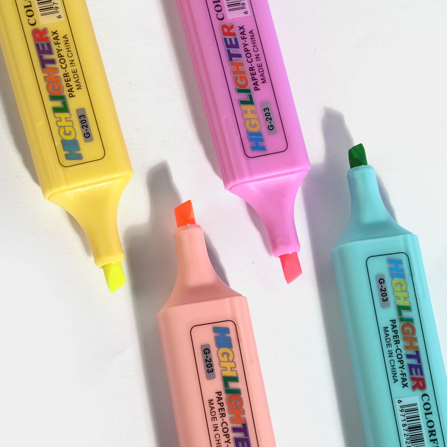 Chisel Tip Highlighter Marker Set - Image 2