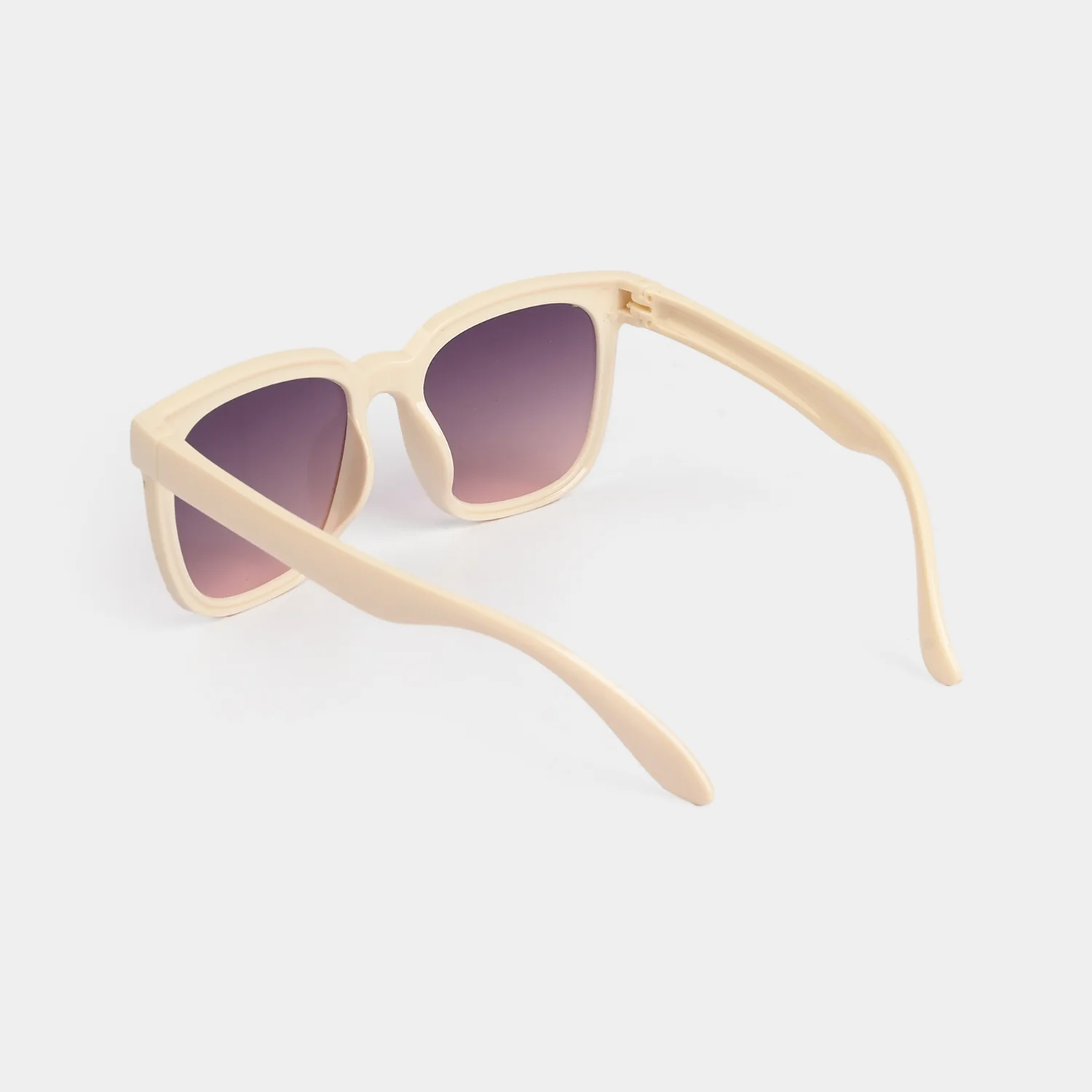 Stylish & Elegant Sunglasses for Kids - Image 3