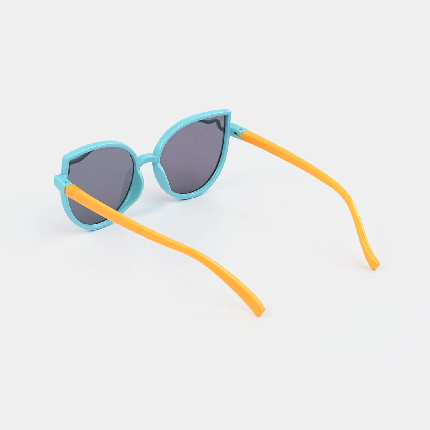 Kids Stylish Sunglasses - Image 3