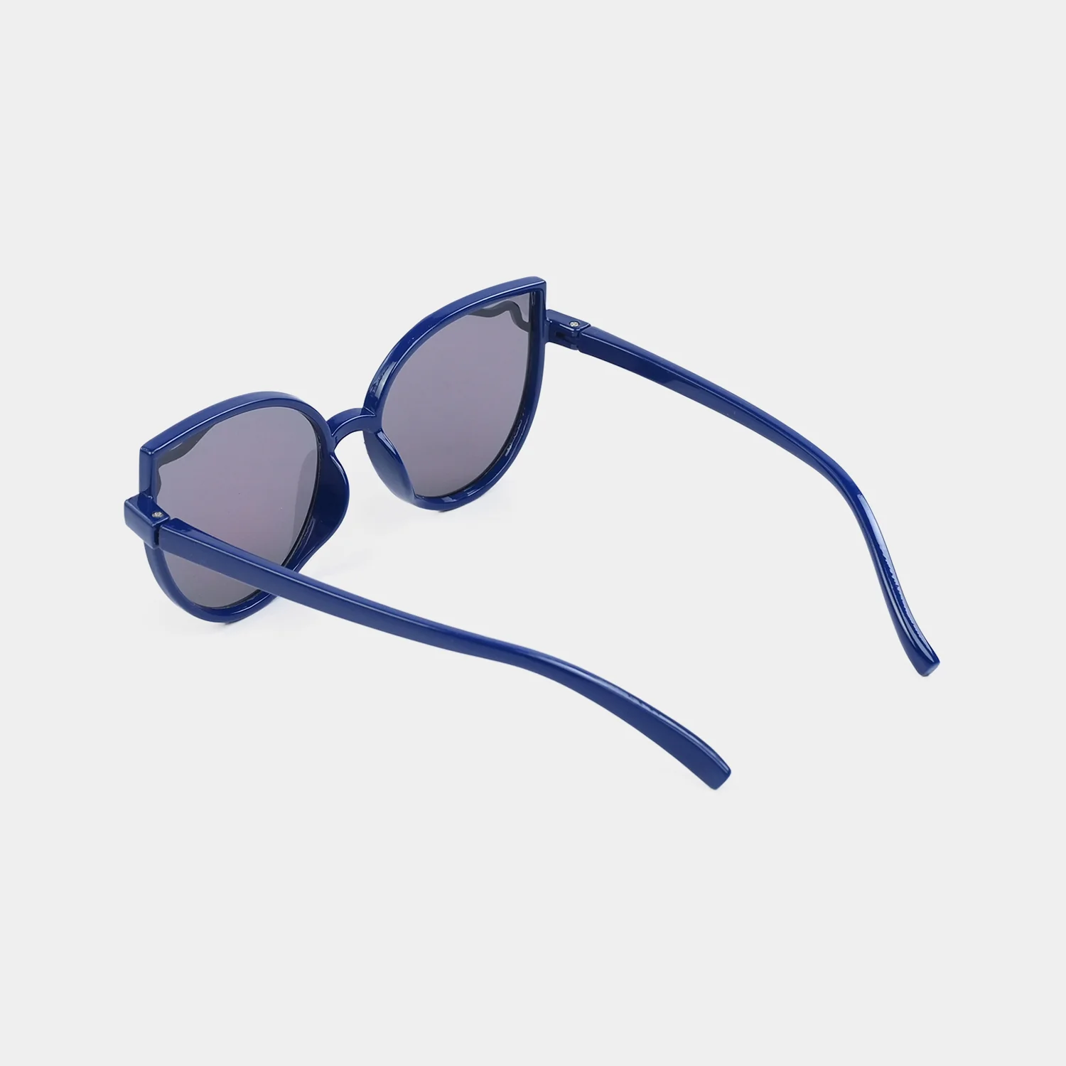 Kids Stylish Sunglasses - Image 3