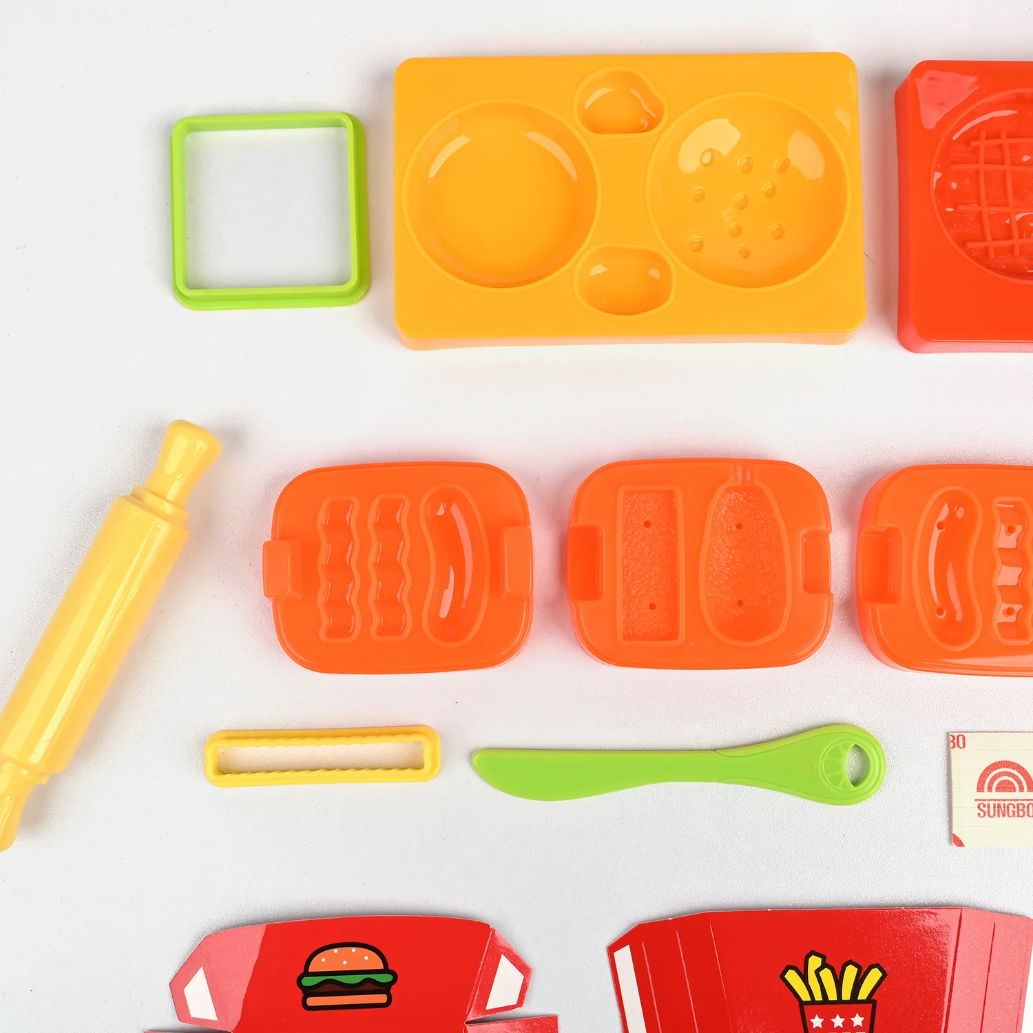 Little Hamburger Chef Dough Set - Image 4