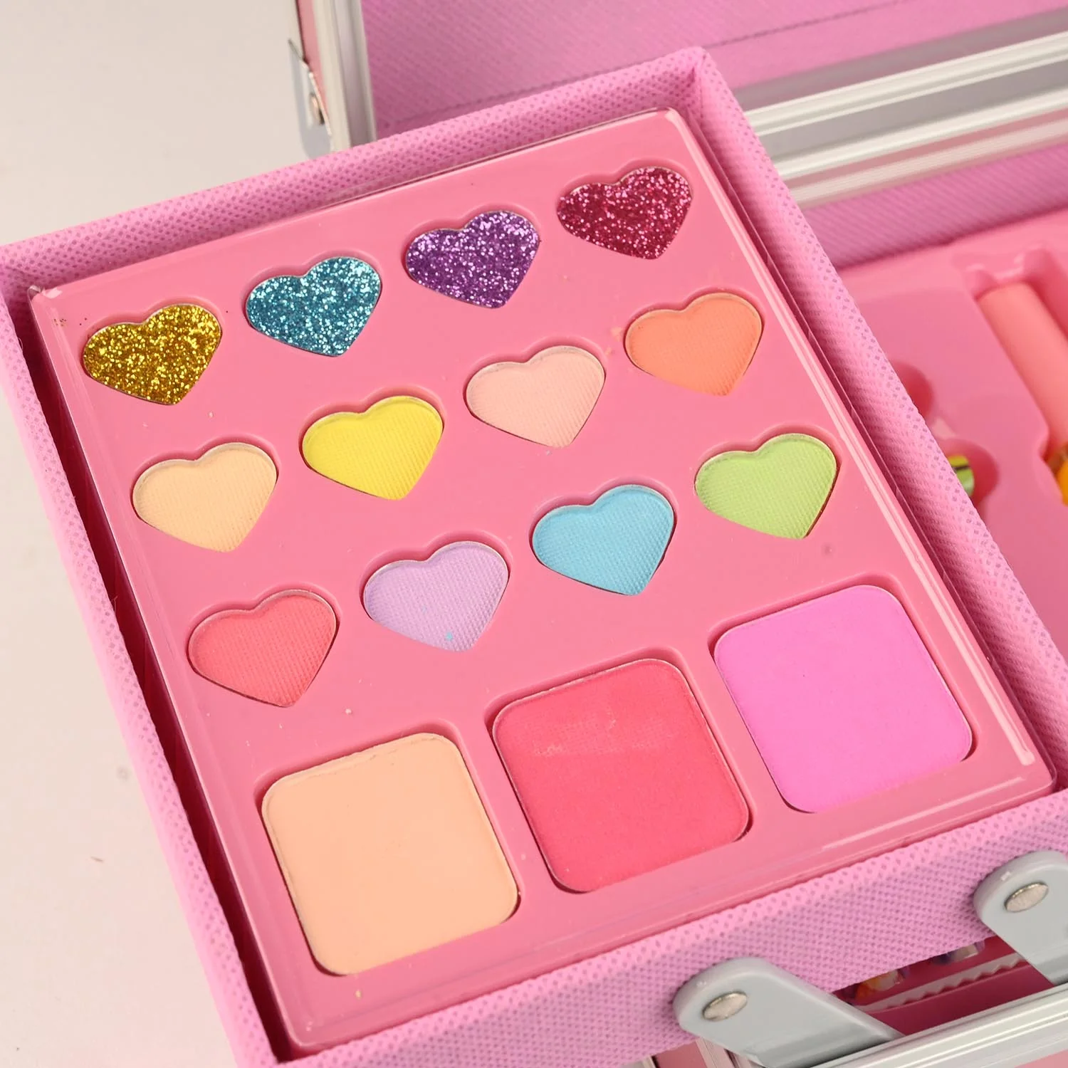 Shining Makeup Kit - Image 5
