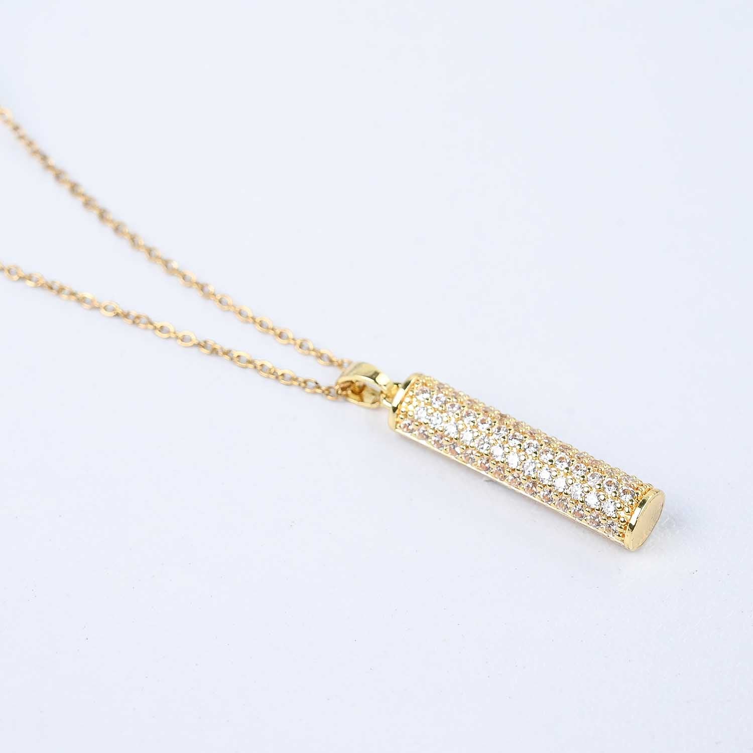 Elegant Pendant Necklace - Image 2