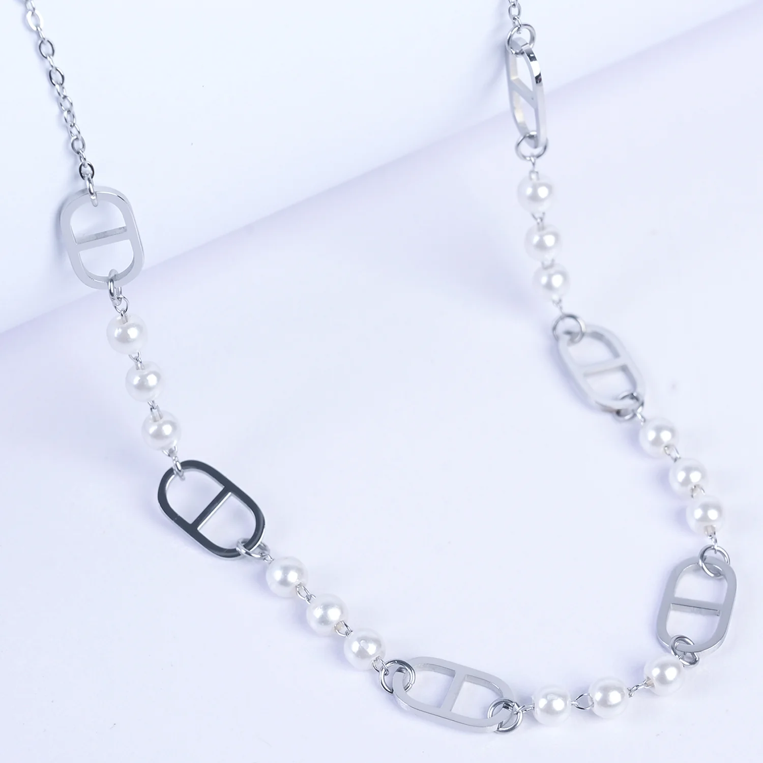 Elegant Pendant Necklace - Image 2