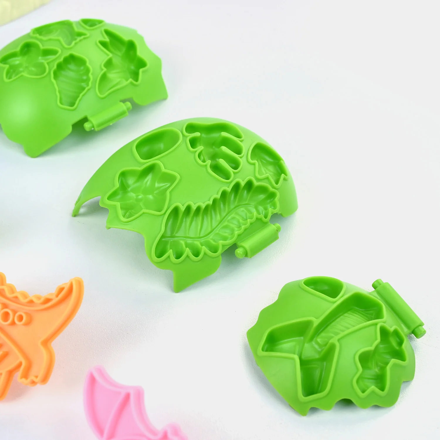 Clay Dinosaur Creative Play Set - Image 4