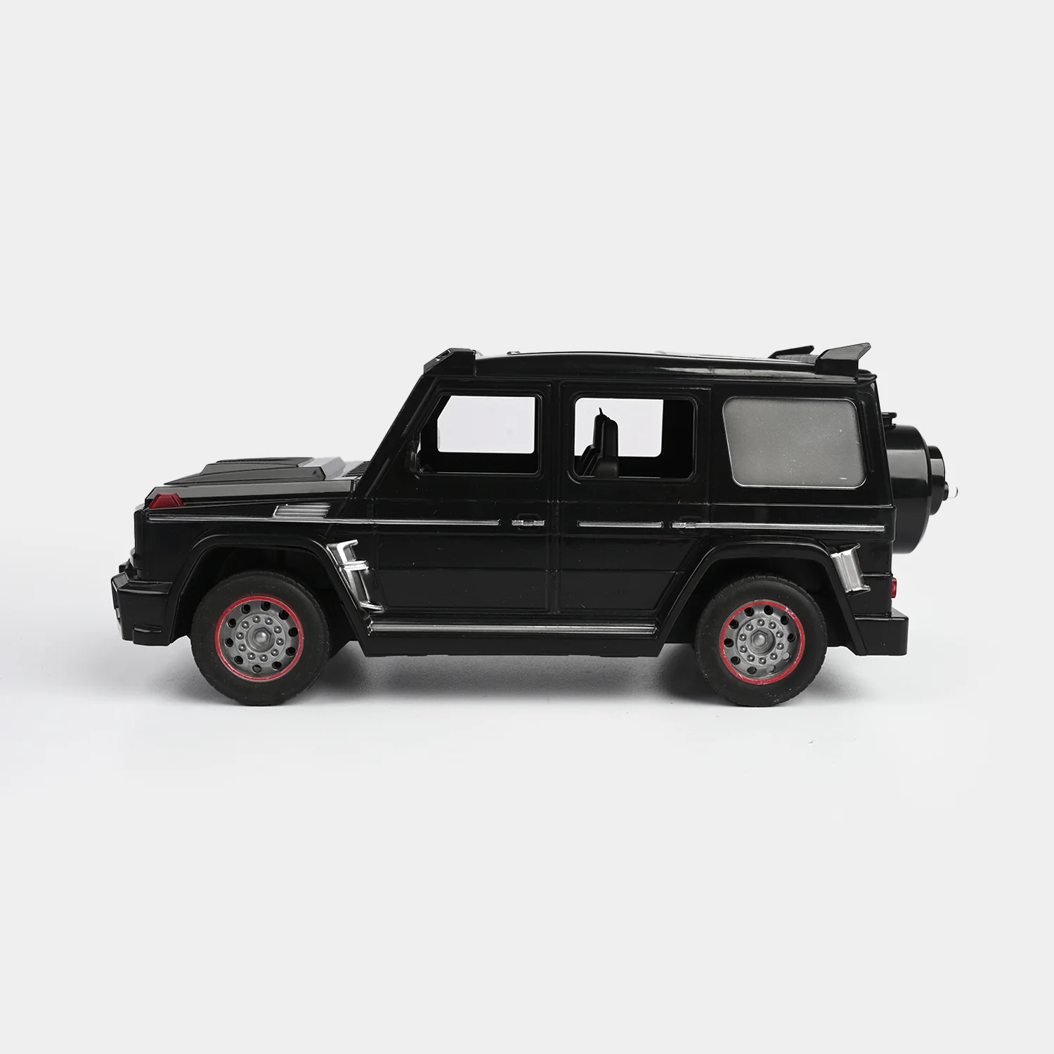 Remote Control Car Off-Road Jeep with Spray Function - Image 5
