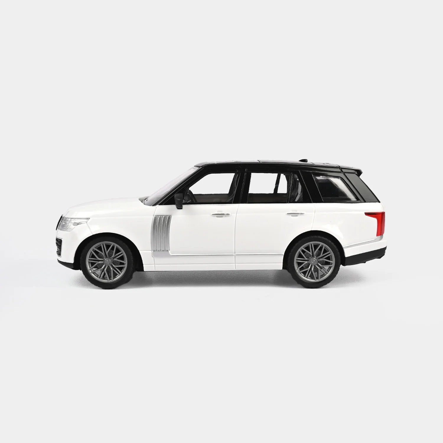 1:16 Scale RC Luxury Model Car - Image 5
