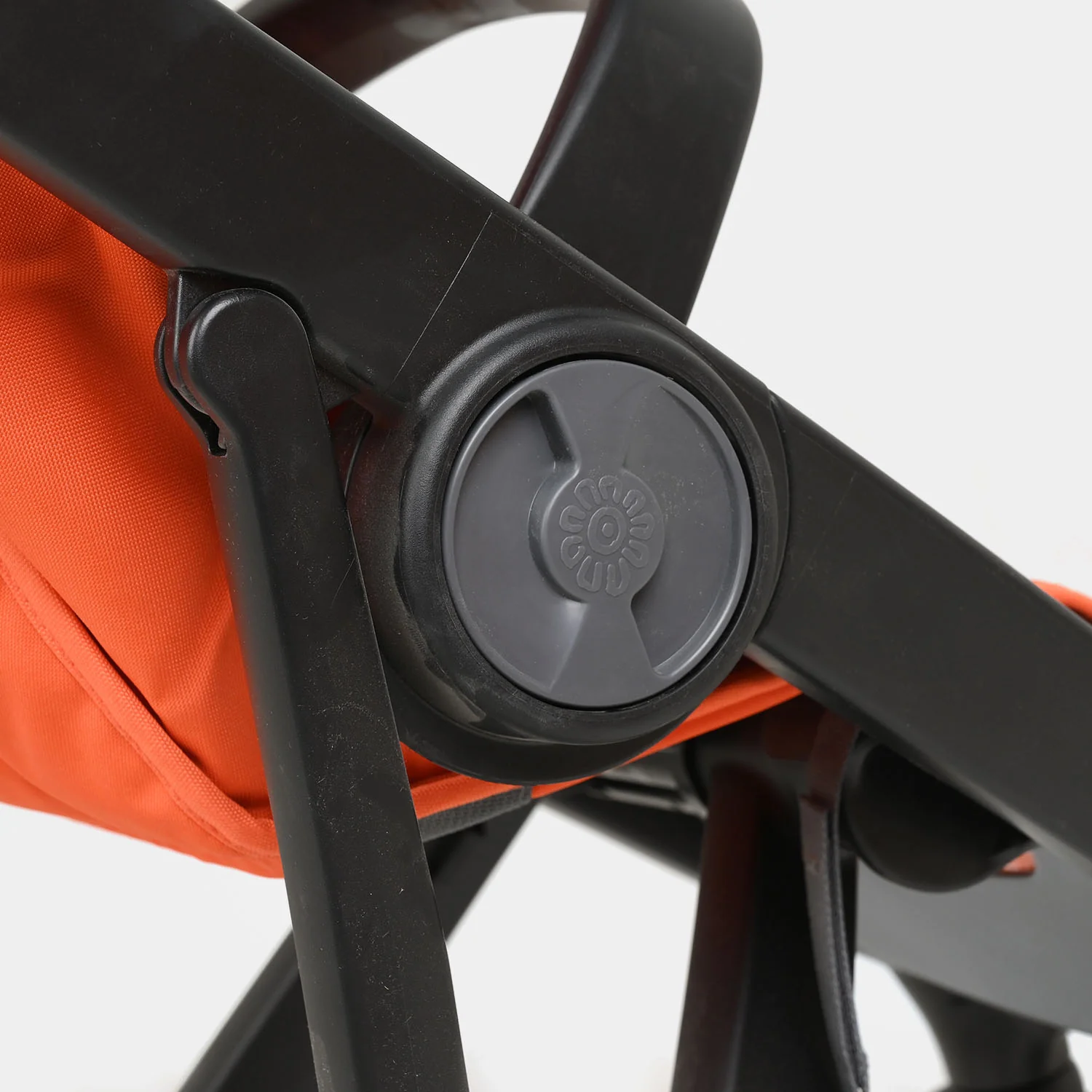 Classic – Lightweight Foldable Stroller 9737 - Image 9