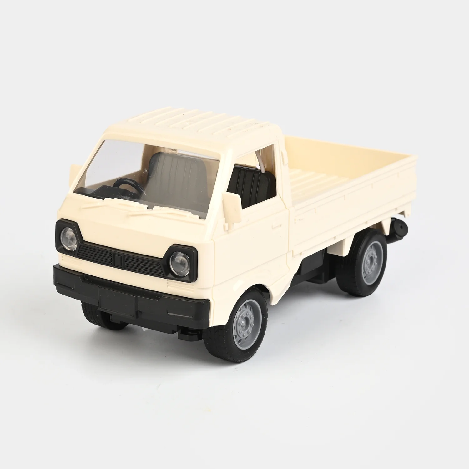 Remote Control Cargo Truck with Smoke Effect - Image 2