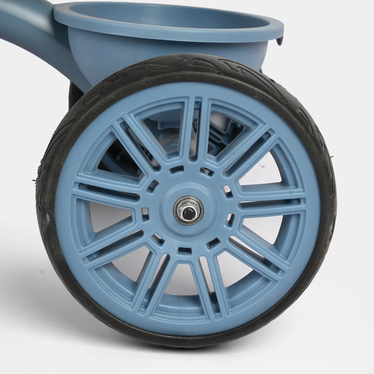 Kids' Tricycle with Light & Sound 601 - Image 4