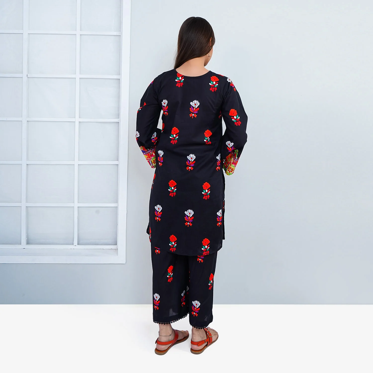Unstitched Girls Lawn Digital Print 2Pcs Suit  - Black - Image 4