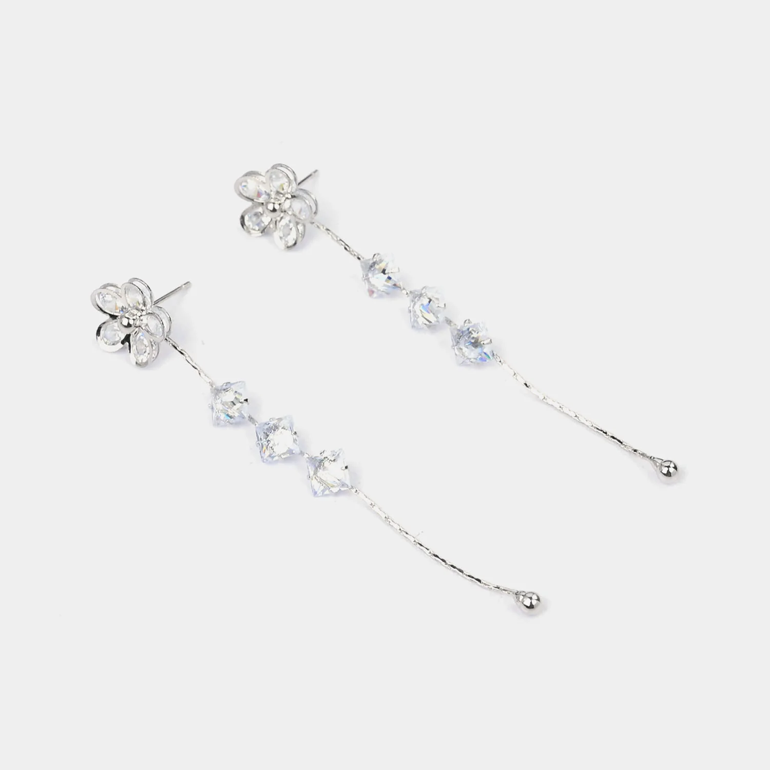 Elegant & Stylish Earrings - Image 2
